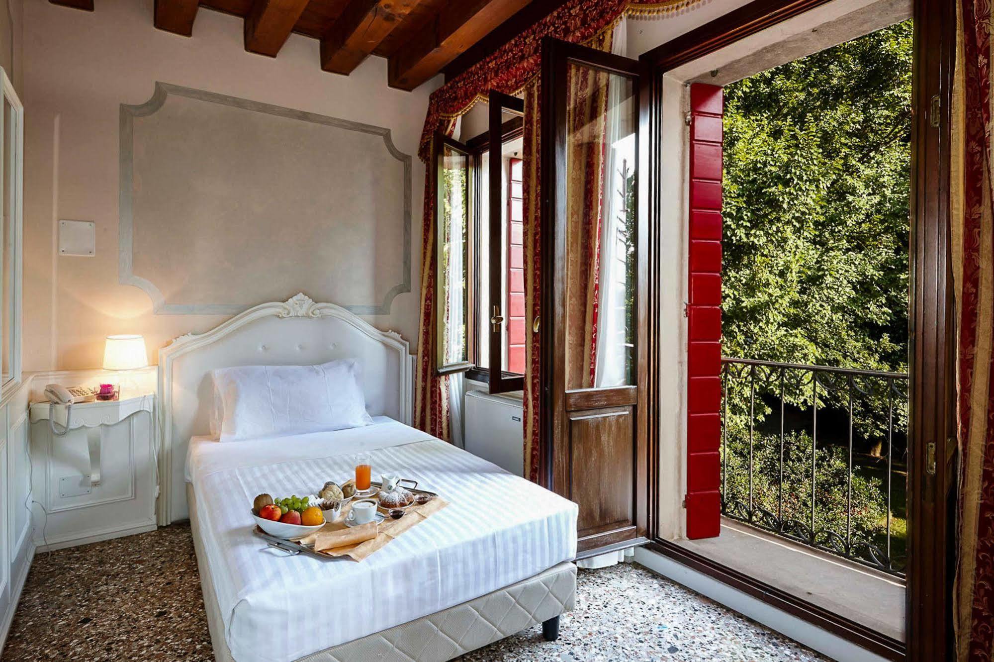 Hotel Villa Patriarca Mirano Exterior photo